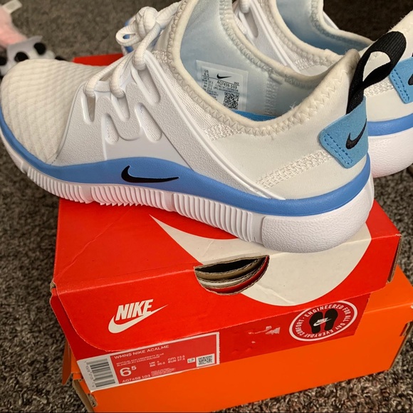 womens nike acalme white